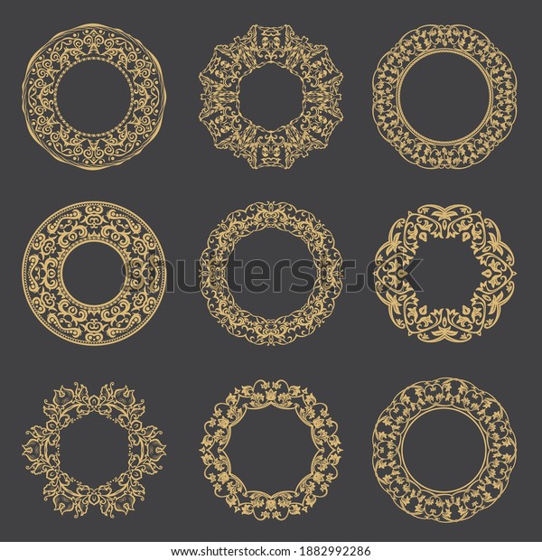 Circular baroque ornament. Gold decorative
frame. The place for the text. Applicable for monograms, logo,
wedding invitation, menu. Vector
graphics.
