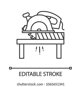 Circular saw cutting wooden plank linear icon. Thin line illustration. Disc saw. Contour symbol. Vector isolated outline drawing. Editable stroke