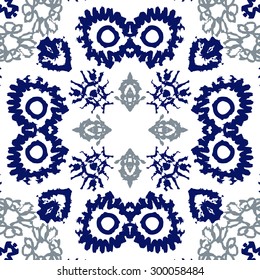 Circular seamless  pattern of decorative motif, doodles, scribbles, waves. Hand drawn.