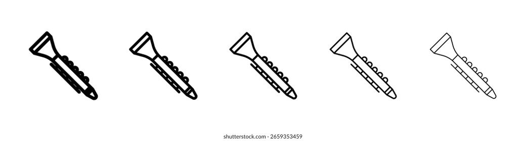 ícone Clarinete preenchido conceito de sinal plano para web design.