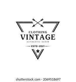 Classic Vintage Retro Label Badge For Clothing Apparel Triangle Logo Emblem Design Template Element