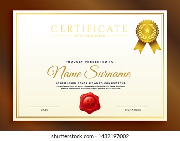 Clean certificate of appreciation template, gold color. Clean modern certificate with gold badge. Certificate border template with luxury and modern line pattern. Diploma vector template - Vetor