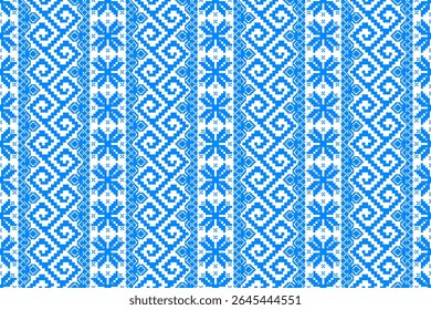 Limpe o padrão de pixel étnico sem emenda com intrincados motivos geométricos em azul brilhante do céu em um fundo branco nítido. Ideal para têxteis frescos, moda contemporânea e design digital com uma tradição