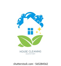 Vektorillustration-Logo, Emblem oder Symboldesign-Vorlage für Reinigungsdienste. Sauberes Haus und grüne Blätter, einzelne Illustration. Zuhause mit Lader, Seifenschaum und Wassertropfen.