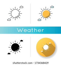 Icono del cielo despejado y soleado. Estilos de color negras y RGB lineales. pronóstico de meteorito parcialmente nublado, clima de verano, meteorología. Calor veraniego. Sol brillante con nubes. Ilustraciones vectoriales aisladas