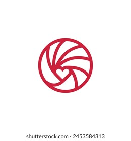 Clever design combination of heart, shutter and circle for the photography industry