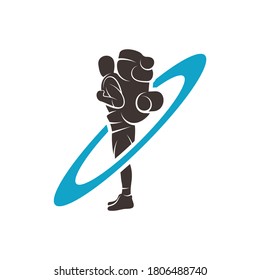 Plantilla vectorial de diseño del logotipo del escalador. Símbolo de la actividad al aire libre