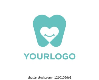 Clinic Dential logo design template. Tooth creative symbol. Clinic dential vector sign icon heart and smile sign. - Vektor
