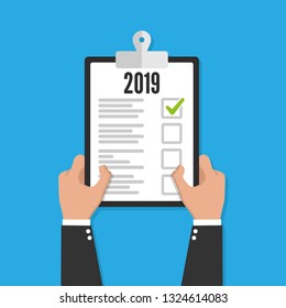 Zwischenablage mit Checkliste und Symbol 2019. Flacher Stil. Vektorgrafik.