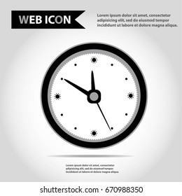 Clock icon, with arrows and clock face, idea for favicon or logo element.