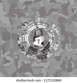 closed lock icon on grey camo pattern