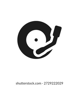 Primer plano de un disco de vinilo en un tocadiscos