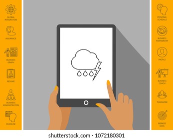 Cloud thunderstorm lightning rain line icon