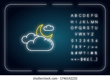 Icono de luz de neón en el cielo nocturno nublado. Efecto luminoso exterior. Predicción del tiempo nocturno, signo de meteorología con alfabeto, números y símbolos. Ilustración de color RGB aislada por el vector de la media luna y las nubes