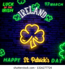 A clover leaf on a dark background with a neon light effect for a festive decoration for St. Patrick's Day. Vector illustration with the symbol of the Irish holiday