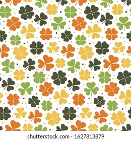 Clover Leaves Seamless Pattern. Colorful Shamrock  Background. Happy St Patricks Day Design. Cute Simple Spring Print. Vector Illustration.
