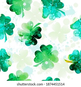 Clover multicolor. Feliz Día de San Patricio. El fondo es impecable. Ilustración del vector