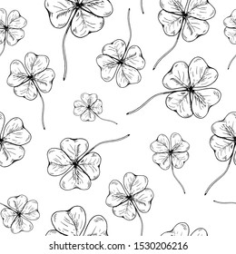 Clover pattern. Hand drawn four leaf clovers on transparent backdrop. Seamles vector background.