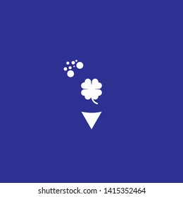 Cloverleaf - map pin. usb connected logo concept