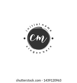 CM Initial beauty monogram logo vector