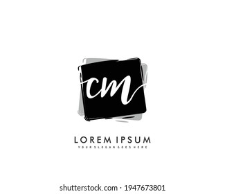 CM Initial beauty monogram logo vector