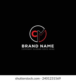 Diseño del logotipo del monograma de la letra blanca CM con fondo negro. C M