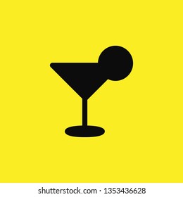 cocktail glass icon vector
