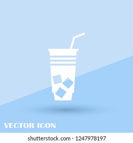 Cocktail icon. vector web icon