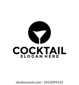 Cocktail logo design vector vintage. alcohol drink icon. cocktail glass vector retro design template