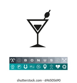Cocktail with olive icon