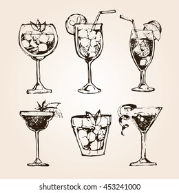 Cocktail set. Elements for the graphic design of the menu bars, restaurants, invitations, announcements. Hand drawn sketch set of alcoholic cocktails. Vintage vector illustration 