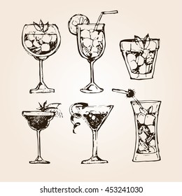 Cocktail set. Elements for the graphic design of the menu bars, restaurants, invitations, announcements. Hand drawn sketch set of alcoholic cocktails. Vintage vector illustration 