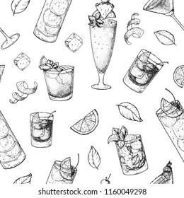 Cocktails hand drawn seamless pattern. Vector illustration. Alcoholic cocktails sketch set. Engraved style. Design template for bar.