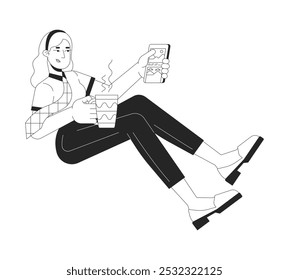 Café quebra escritório mulher telefone rolagem app feed preto e branco 2D personagem linha. Caneca feminina loira segurando isolada pessoa contorno vetor. Ilustração de ponto monocromático