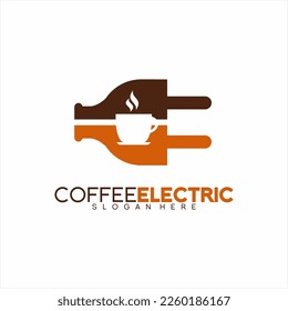 Diseño del logotipo de tazas de café con enchufe de alimentación.