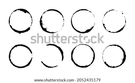 Coffee stain ring set. Vector illustration. Drink stain stamp with round shape and splash element. Coffee cup bottom circle effect.