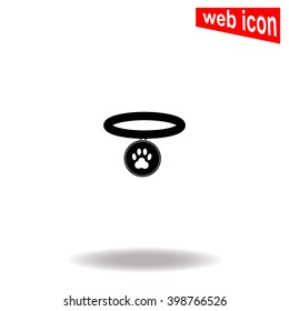 Collar with paw sign. 