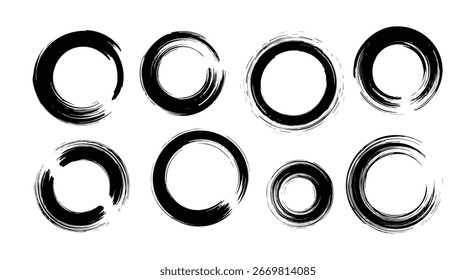 Colección de círculos de trazo de pincel de tinta negra sobre fondo blanco, Elementos de diseño artísticos.
