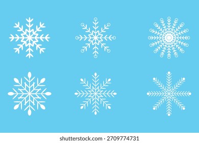 Eine Kollektion zarter weißer Schneeflocken auf hellblauem Hintergrund, perfekt für Winterdesigns