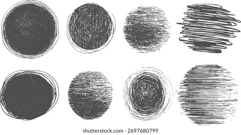Colección de ocho texturas grunge circulares de color gris oscuro con líneas garabateadas y moteadas sobre fondo blanco