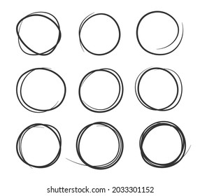 Kollektion von handgezeichneten schwarzen Leuchtenkreis. Höchste Markierungen, Striche. Design-Elemente einzeln auf weißem Hintergrund.