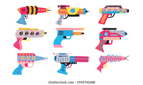 Colección de pistolas de rayos ultravioletas dibujadas a mano aisladas en fondo blanco. Coloridas pistolas espaciales de dibujos animados, arma alienígena estrella. Estilo plano galaxia futurista juguetes de batalla ilustración vectorial con textura