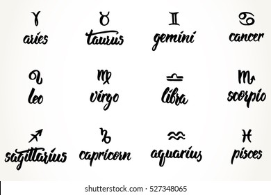 Colección de signos zodiacos dibujados a mano y sus nombres. Conjunto de astrología de gráficos vectoriales. Pincel ilustrado en blanco sobre negro.