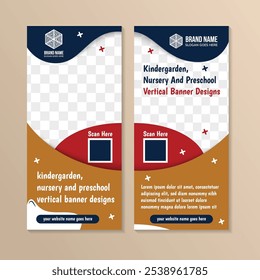 coleção de Kindergarden, berçário e pré-escola rolo design modelo banner no layout vertical. Combinação de cores azul, vermelho e ouro com espaço para colagem de fotos. Acúmulo de admissão escolar