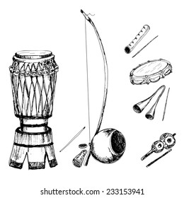 Sammlung von Musikinstrumenten von Capoeira. Handgezeichnete Skizzenillustrationen.