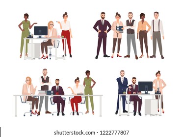 Colección de escenas con un grupo de trabajadores de oficina o personas trabajando en una computadora, teniendo reuniones de negocios o tormentas de ideas, parados juntos. Coloridos personajes de caricaturas. Ilustración vectorial plana.