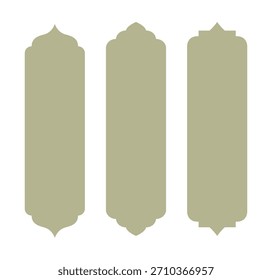 Una colección de tres elegantes Formas de Anuncio de Vertical decorativas islámicas con curvas ornamentales tradicionales y siluetas de estilo árabe.