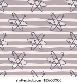 Schulbildung nahtlos Muster mit Atom-Formen. Chemischer Druck auf pastellviolettem Hintergrund. Dekorativer Hintergrund für Stoffdesign, Stoffdruck, Umhüllung, Abdeckung. Vektorgrafik.