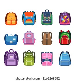 Paquete de mochilas coloreadas. Bolsos escolares para niños aislados en fondo blanco