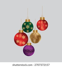 Bolas de Navidad coloridas con el patrón del copo de nieve que cuelga en el fondo gris claro